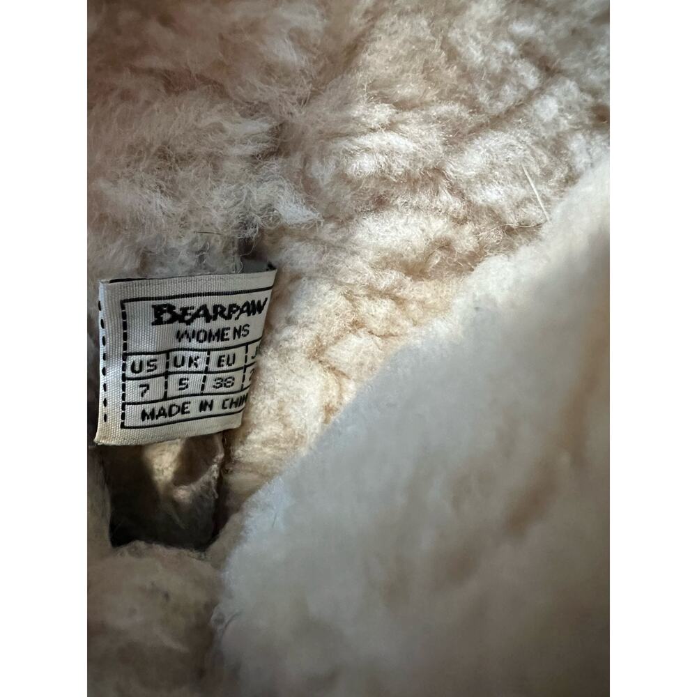 Bearpaw Womens Winter Boots Brown Mid Calf Button Flat Faux‎ Fur Lined 7 - Picture 9 of 9